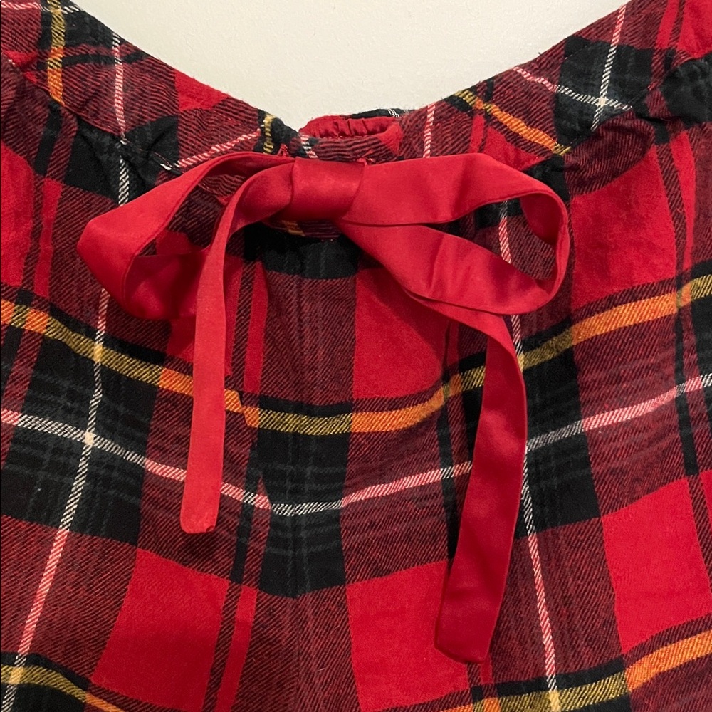 Skims Flannel Micro Sleep Shorts - Picture 9 of 15